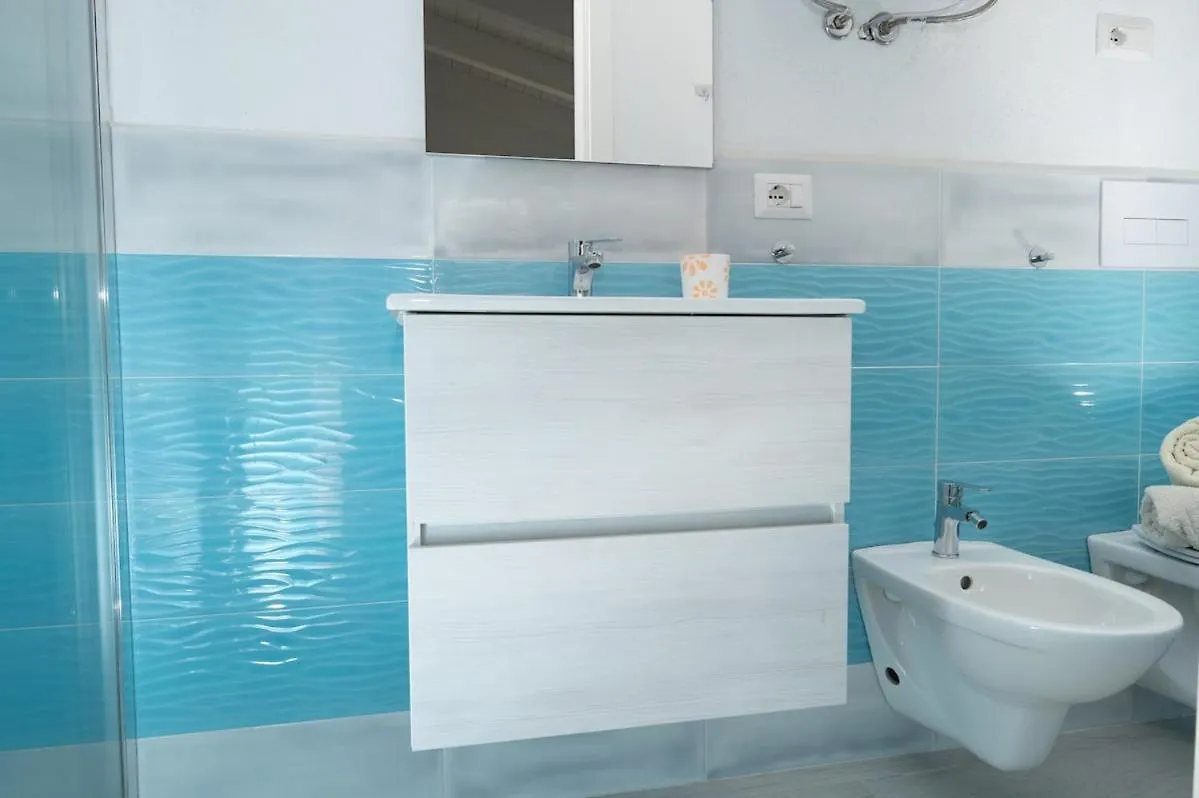 White, Villetta With Pool Viddalba Appartamento
